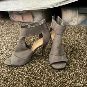 Suede gray peeptoe heels